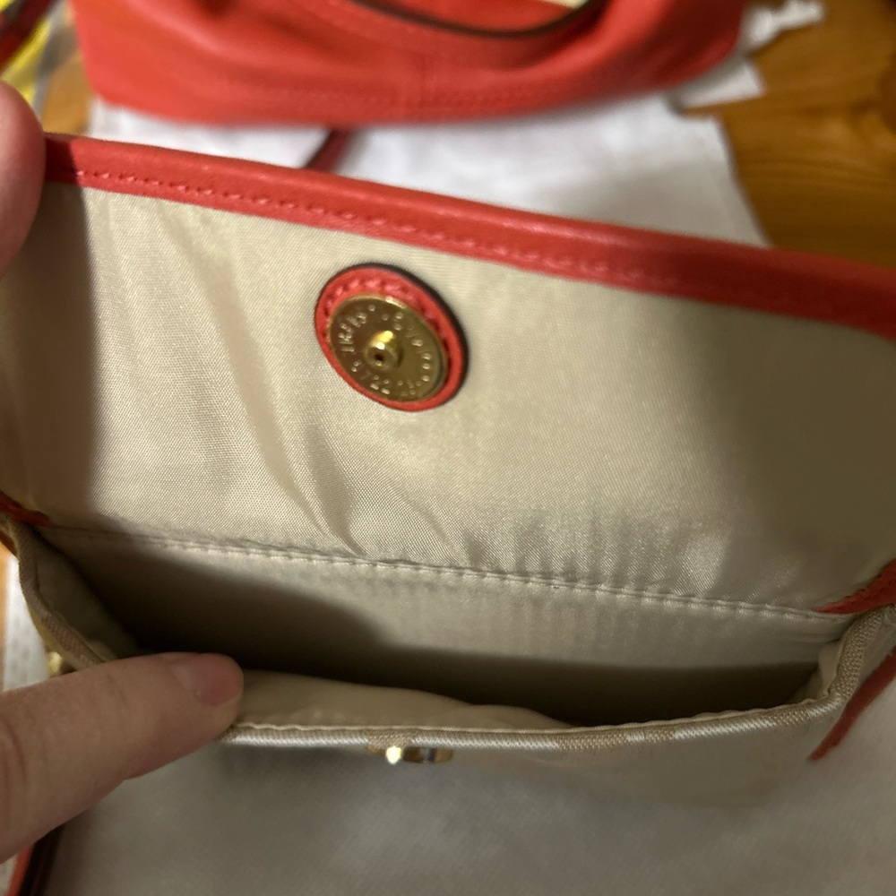 Coach wristlet - Picture 3 of 7